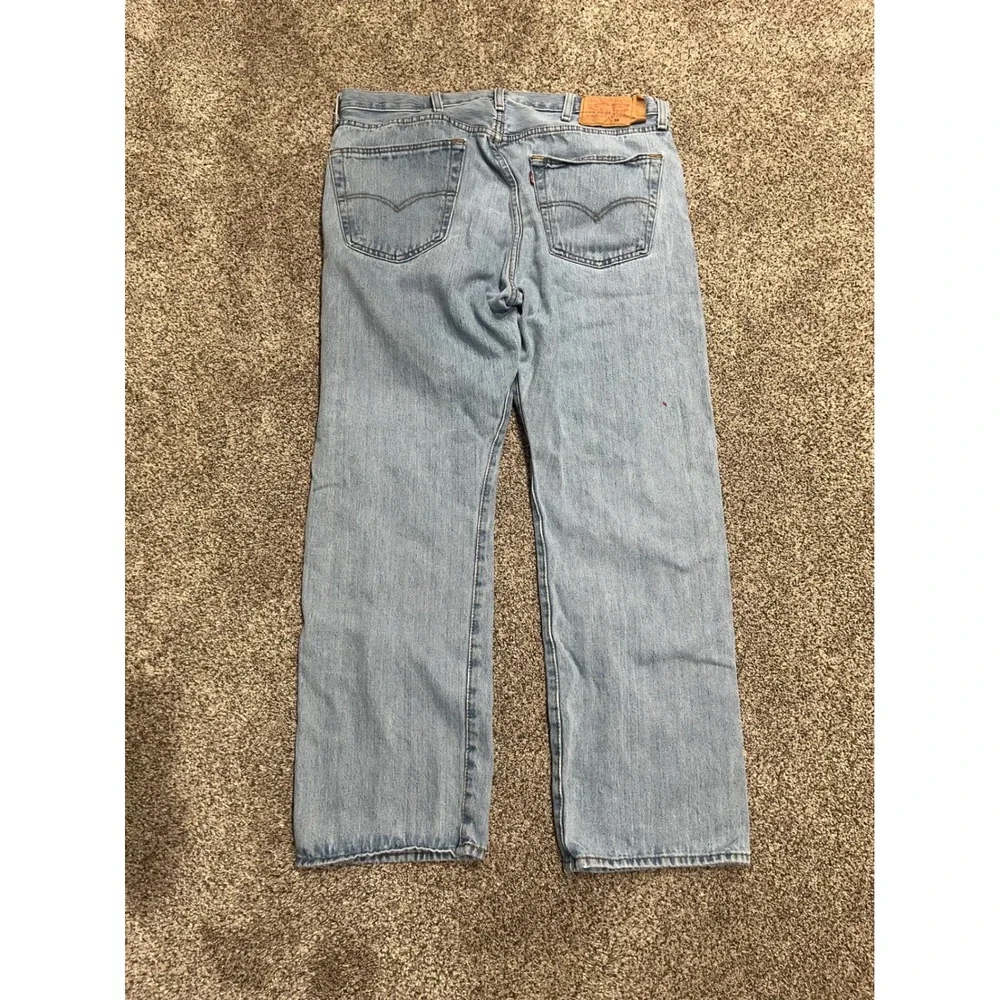 Levis 501 Original Fit Jeans Men 38x30 Light Wash Blue Denim Button Fly Straight